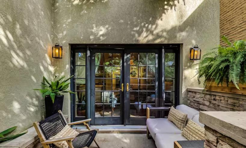 Appartement Charming Getaway With Patio