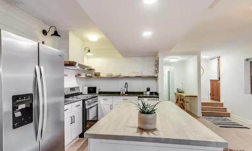 Charming Getaway With Patio Appartement